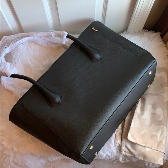 Dagne Dover Handbags - NWT Dagne Dover legend tote in onyx